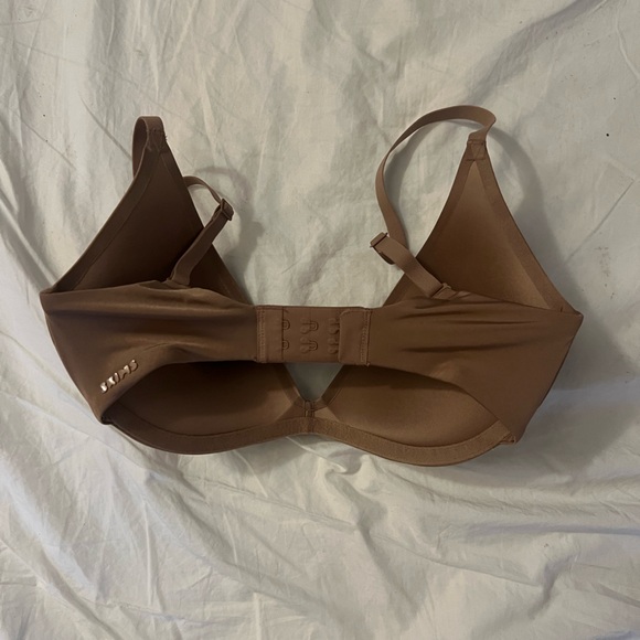 NWT SKIMS WIRELESS FORM SUPER PUSH-UP BRA 30D - Picture 6 of 8